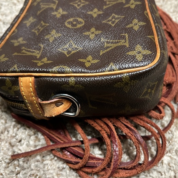 Authentic Vintage Louis Vuitton Bag - Picture 9 of 16